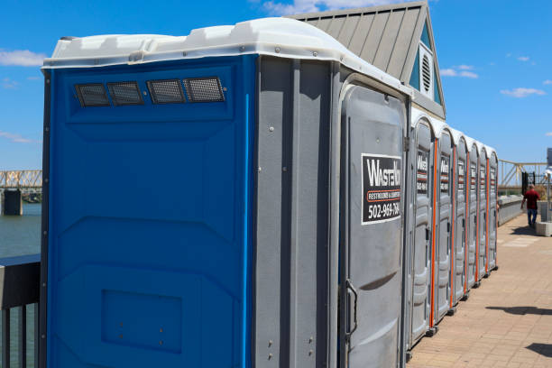 Best VIP or Luxury Restroom Trailers  in West Tawakoni, TX